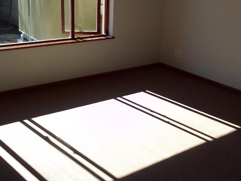To Let 1 Bedroom Property for Rent in Durbanville Western Cape